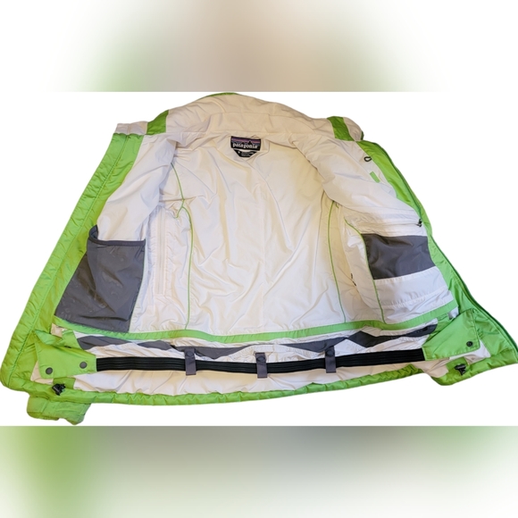 Lime green Patagonia jacket - Picture 2 of 3